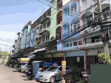 ขายอาคารพาณิชย์ 4 ชั้น ถนนสามเสน เขตดุสิต ตึกสภาพดี พร้อมอยู่ โทร 082-029-4656